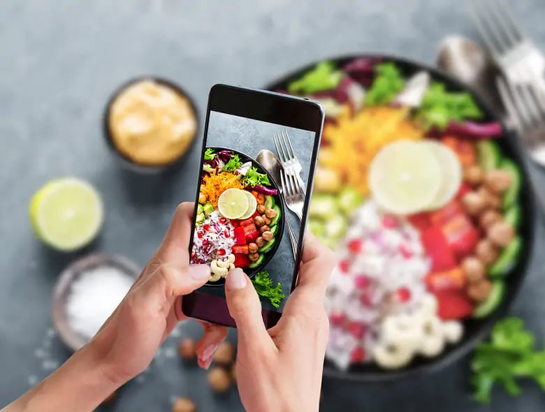 FoodCommunication-Preview-HP-780x590-2.jpg